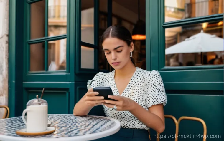 이메일 마케팅 자동화에서 가장 흔한 실수 - A young woman, approximately 25-30 years old, sitting at a chic outdoor cafe in Lisbon, with a "bica...